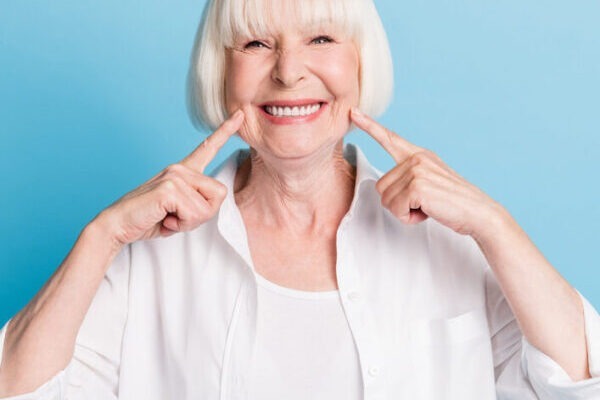 sorriso prótese dentária